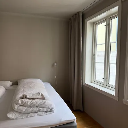 Romslig Midt I Sentrum - Komfort Med Kvalitetsenger Og Dyner