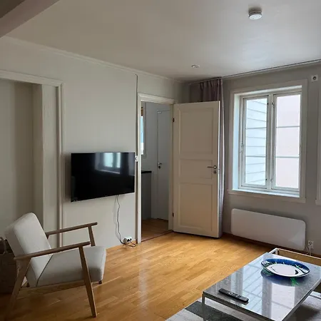 Romslig Midt I Sentrum - Komfort Med Kvalitetsenger Og Dyner Μπέργκεν