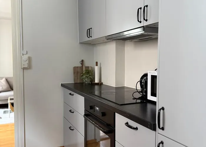 Romslig Midt I Sentrum - Komfort Med Kvalitetsenger Og Dyner شقة *