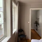 Romslig Midt I Sentrum - Komfort Med Kvalitetsenger Og Dyner *